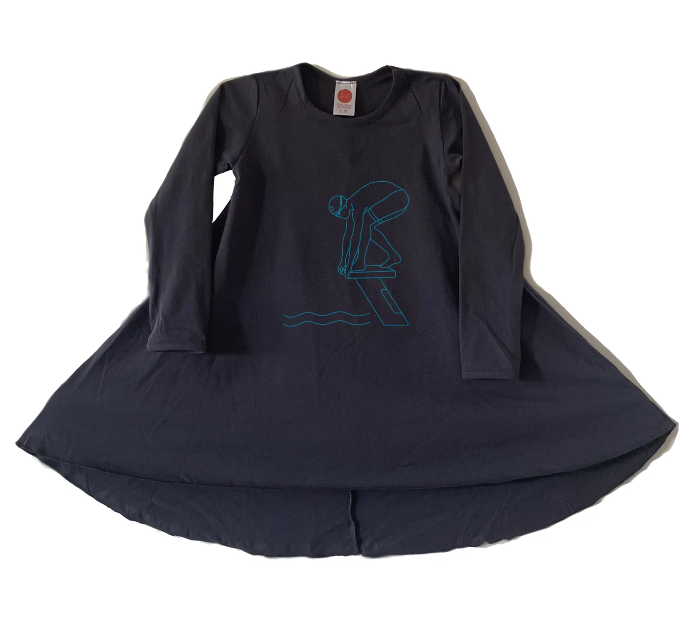 שמלה קפיצה לבריכה