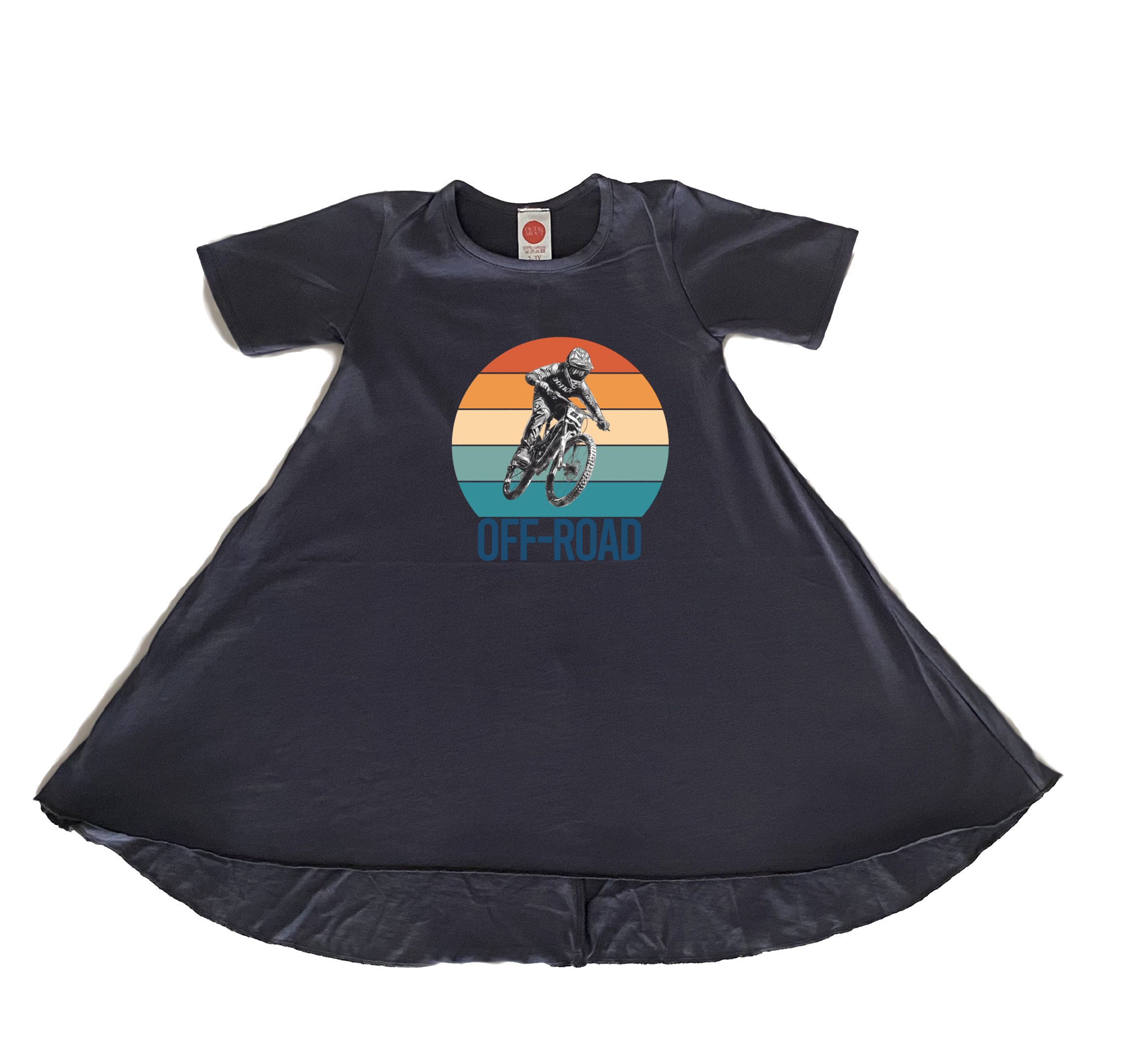 שמלה אופני שטח בשקיעה שמלה אופני שטח בשקיעה