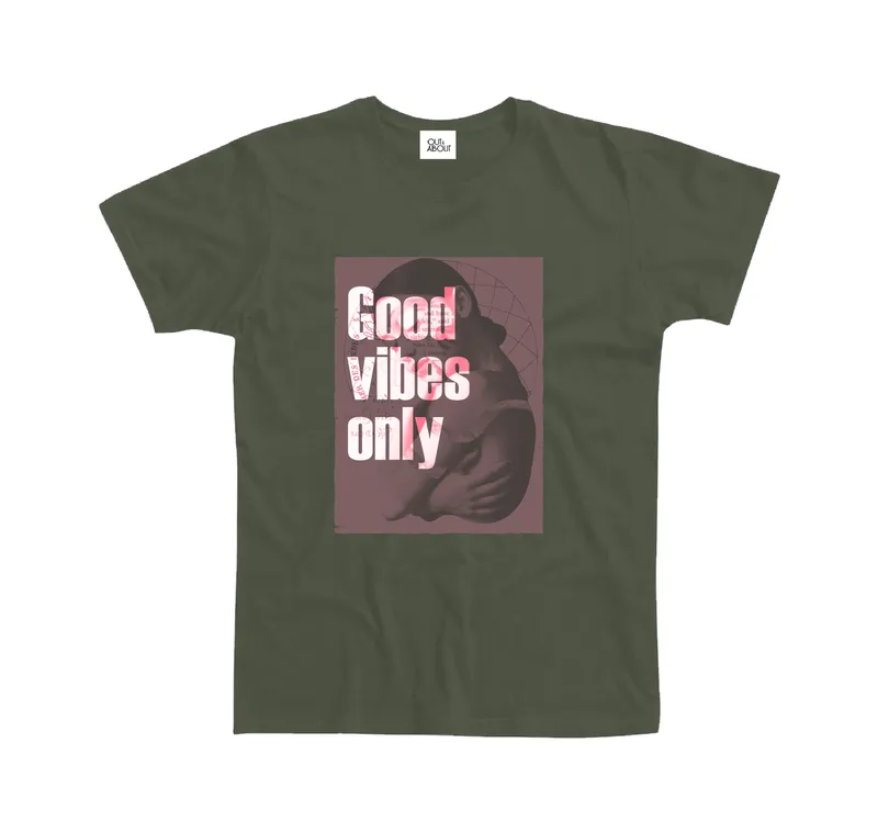 Basic tee good vibes