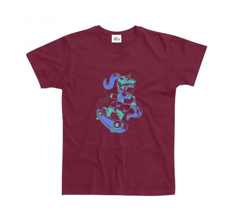 Basic T-shirt Unicorn on a skateboard