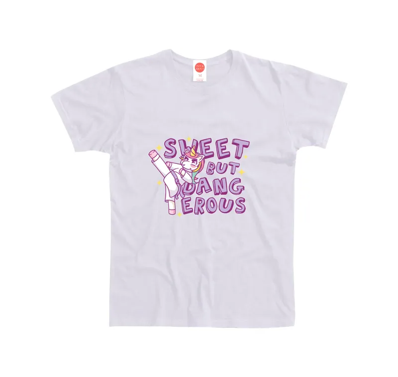 Basic T-shirt Dangerous Unicorn