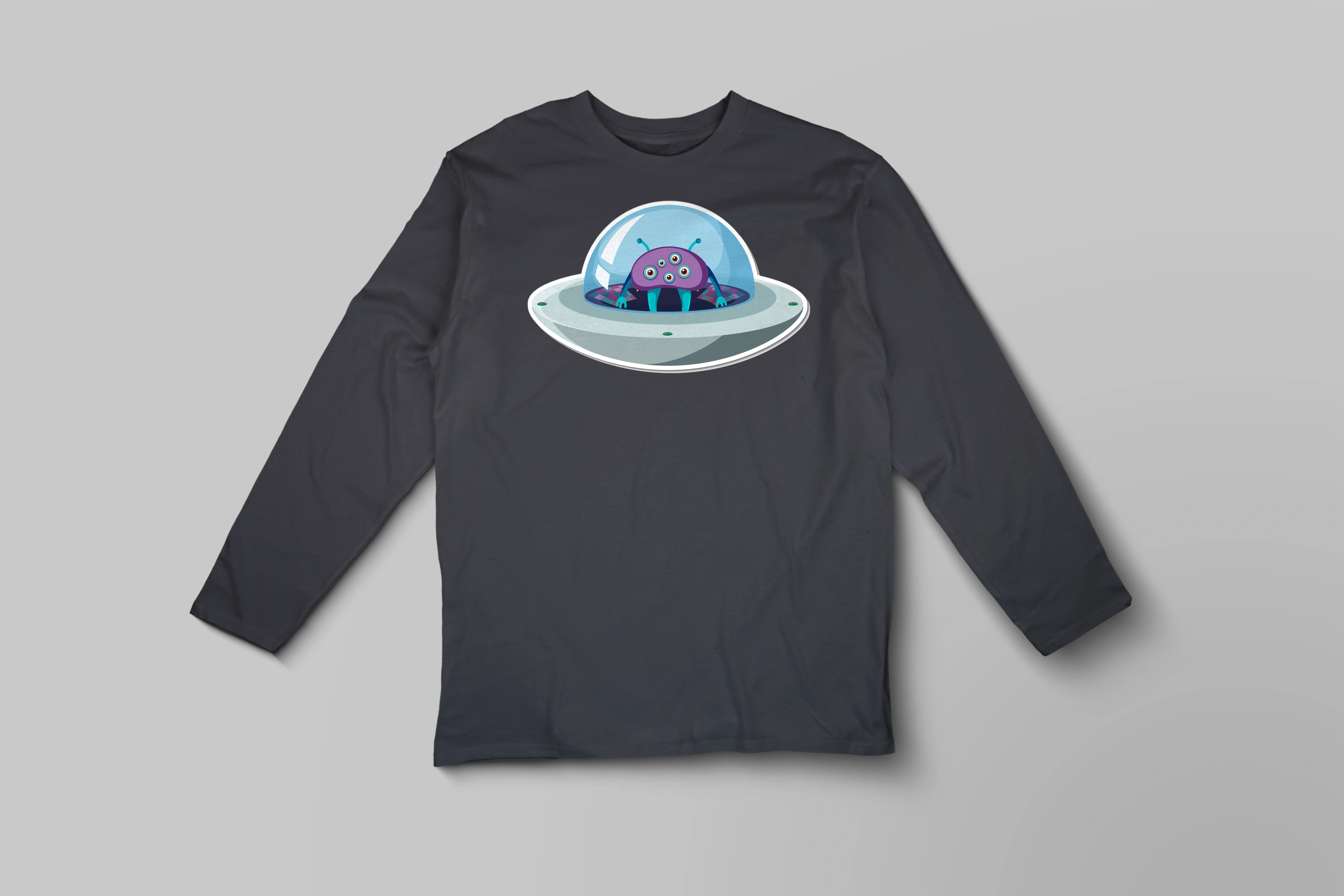 חולצה ארוכה חייזר בחללית