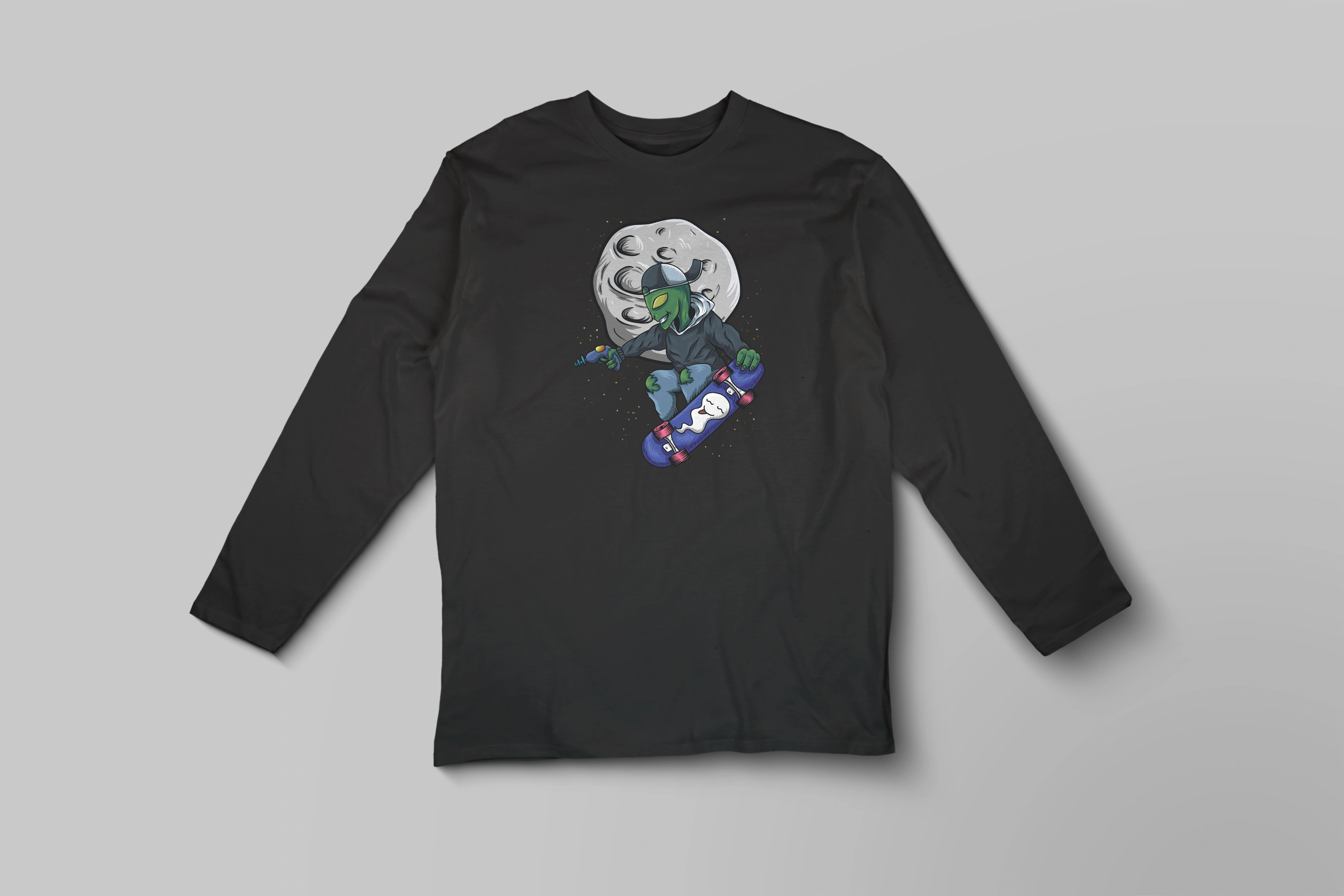 חולצה ארוכה חייזר גולש בחלל