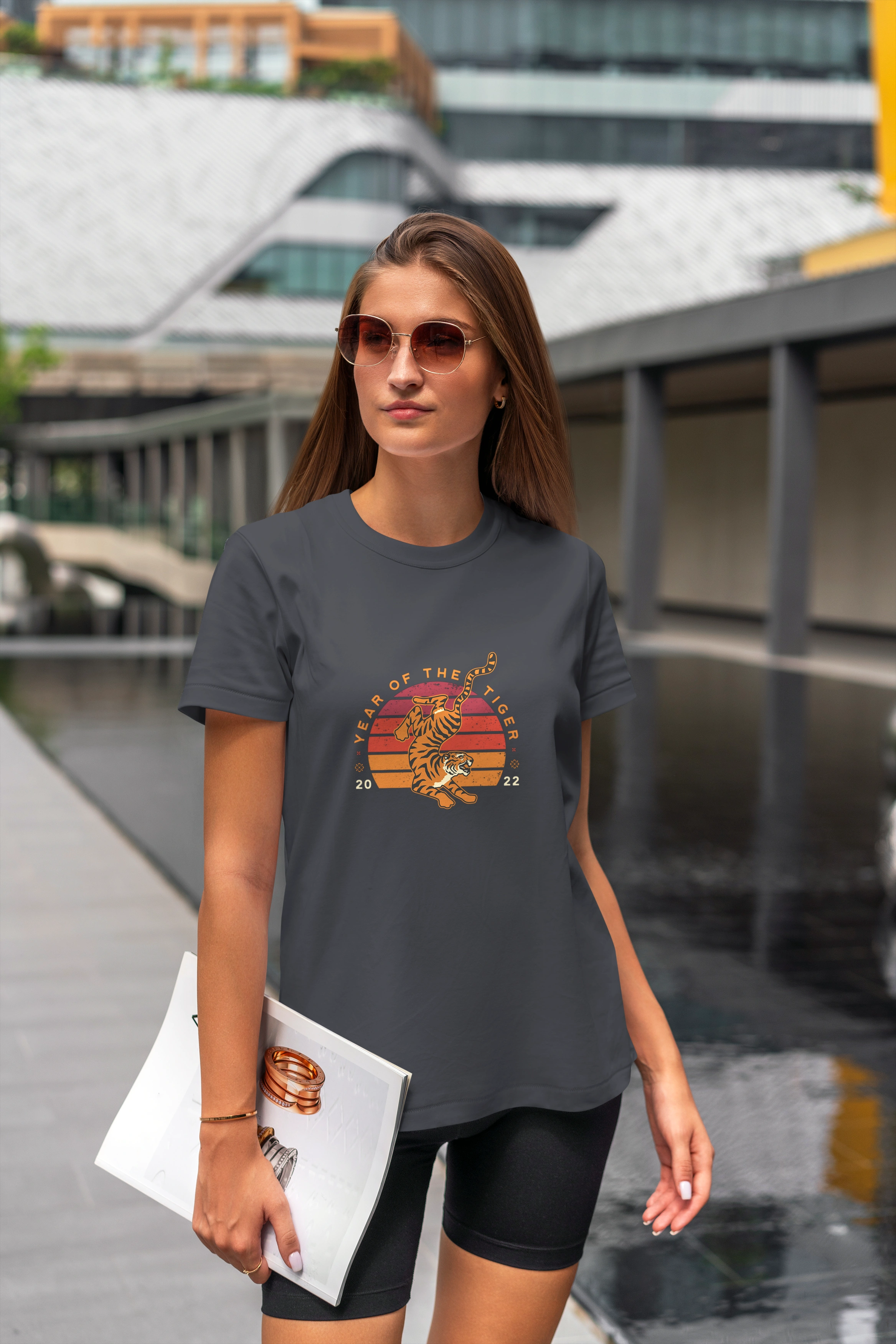 תצוגה חלופית של חולצה שנת הנמר 2022