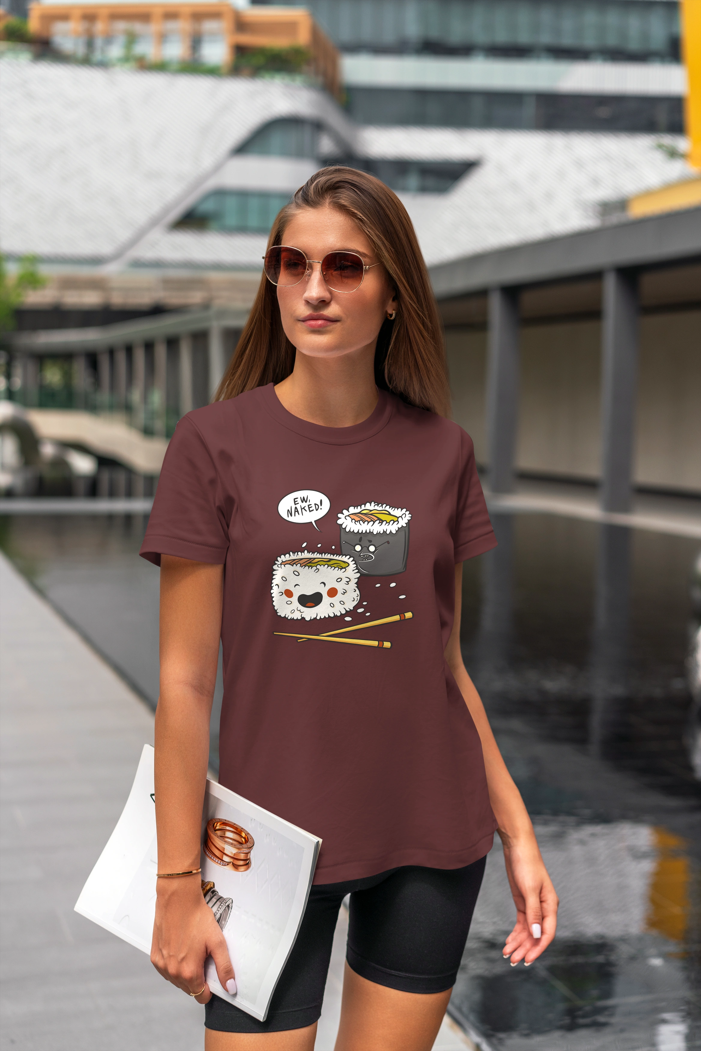 תצוגה חלופית של חולצה סושי ערום