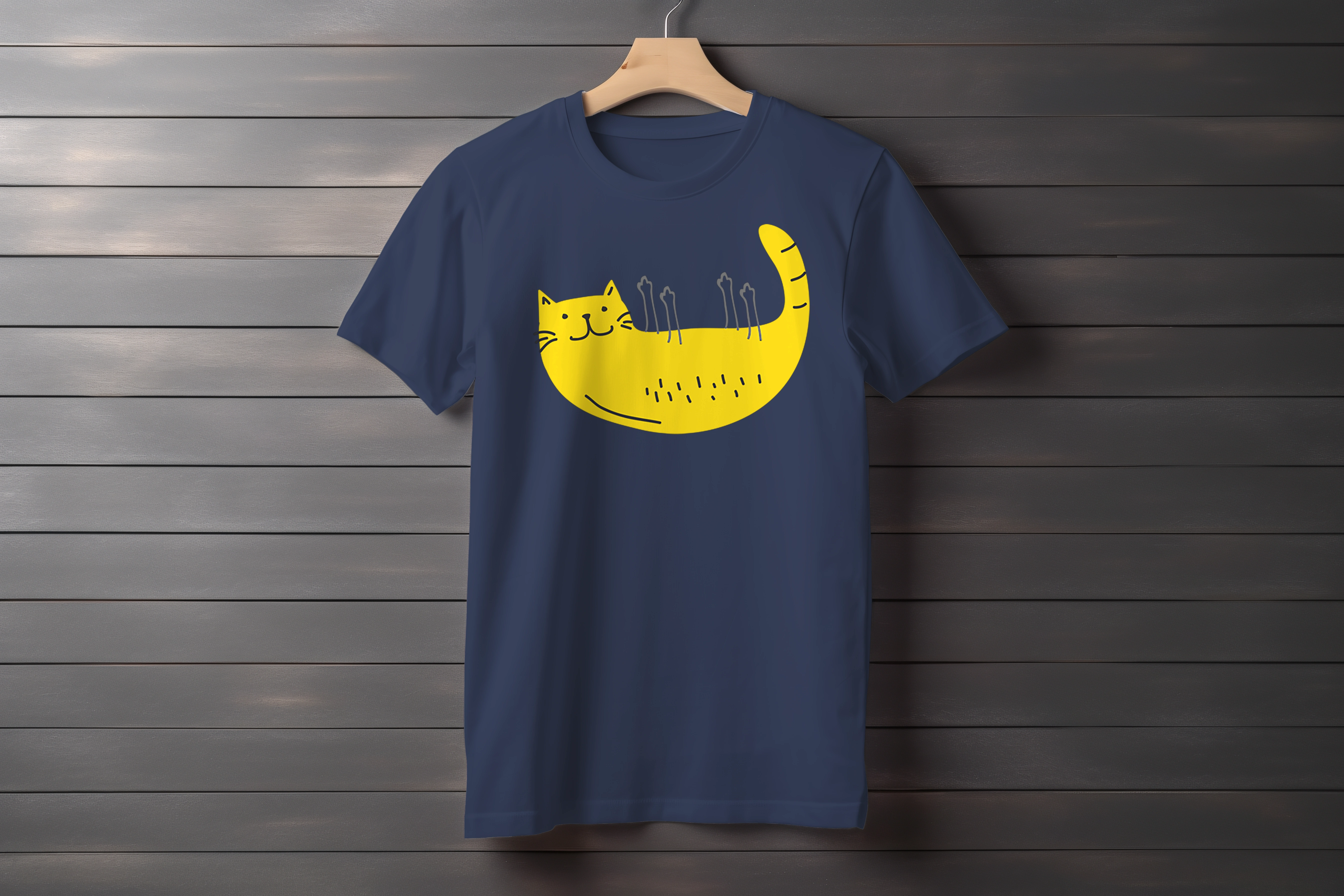 חולצה חתול על הגב