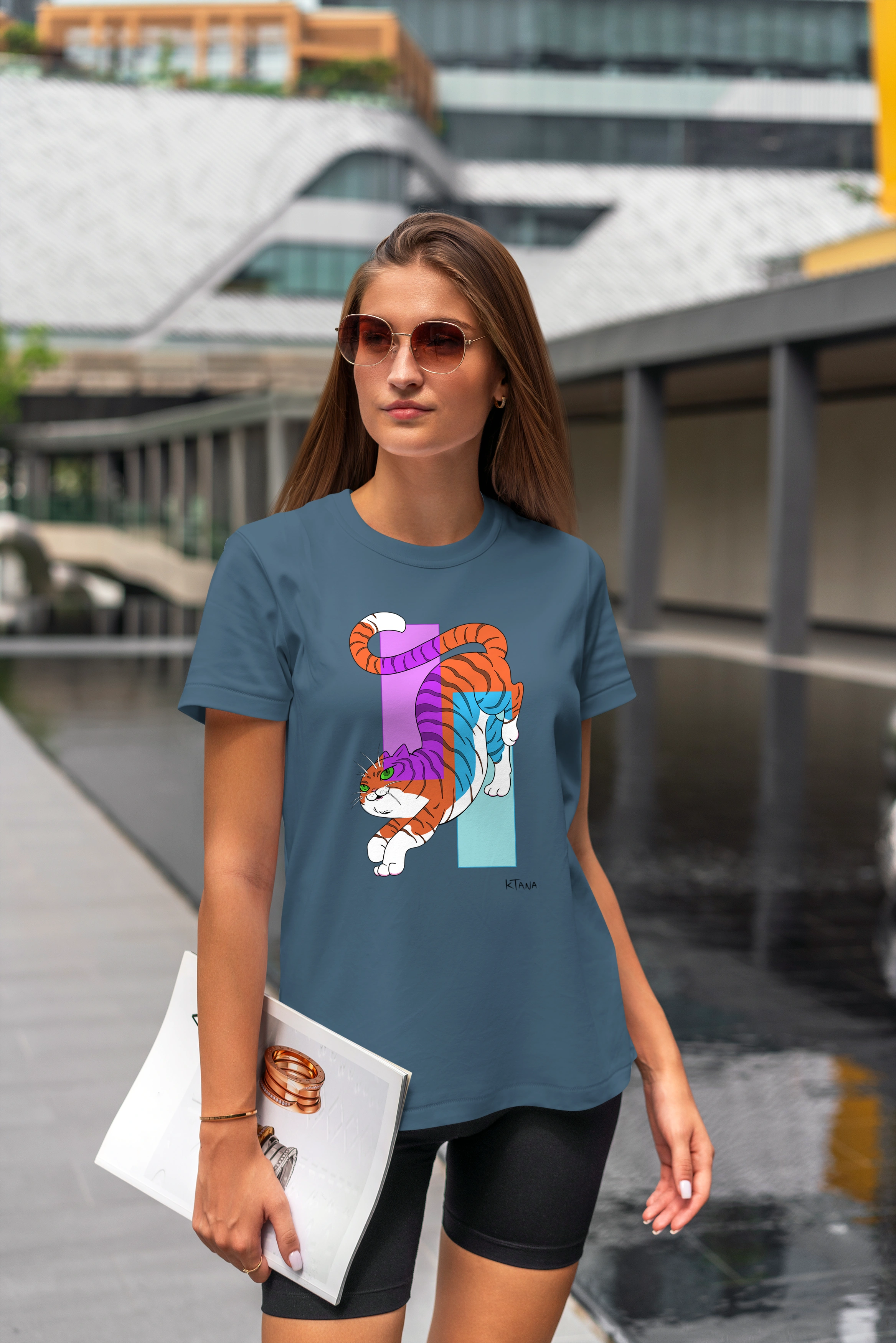 חולצה color cat